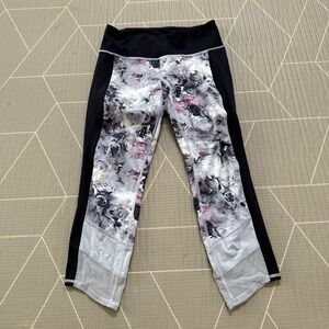 Lululemon If You're Lucky Crop *Full-On Luxtreme Size‎ 6 Floral Print LW6E73S